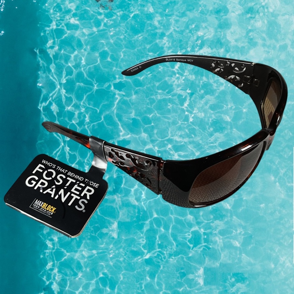 Foster Grant Maxblock Baroque Womens Sunglasses NWT Tortoise Shell